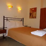 Guest house Diana Makrakomi