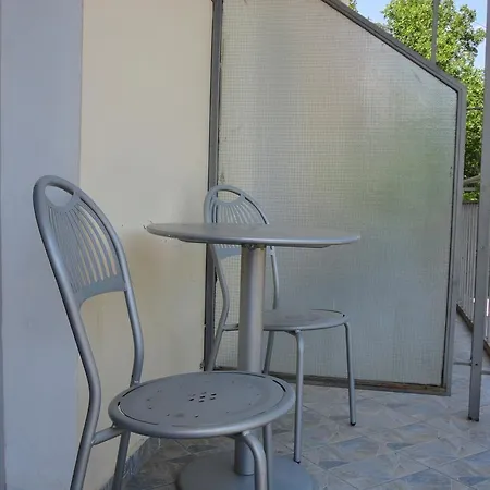 Diana Guest house *